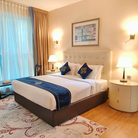 Seven Seas Hotel Dubai Bagian luar foto
