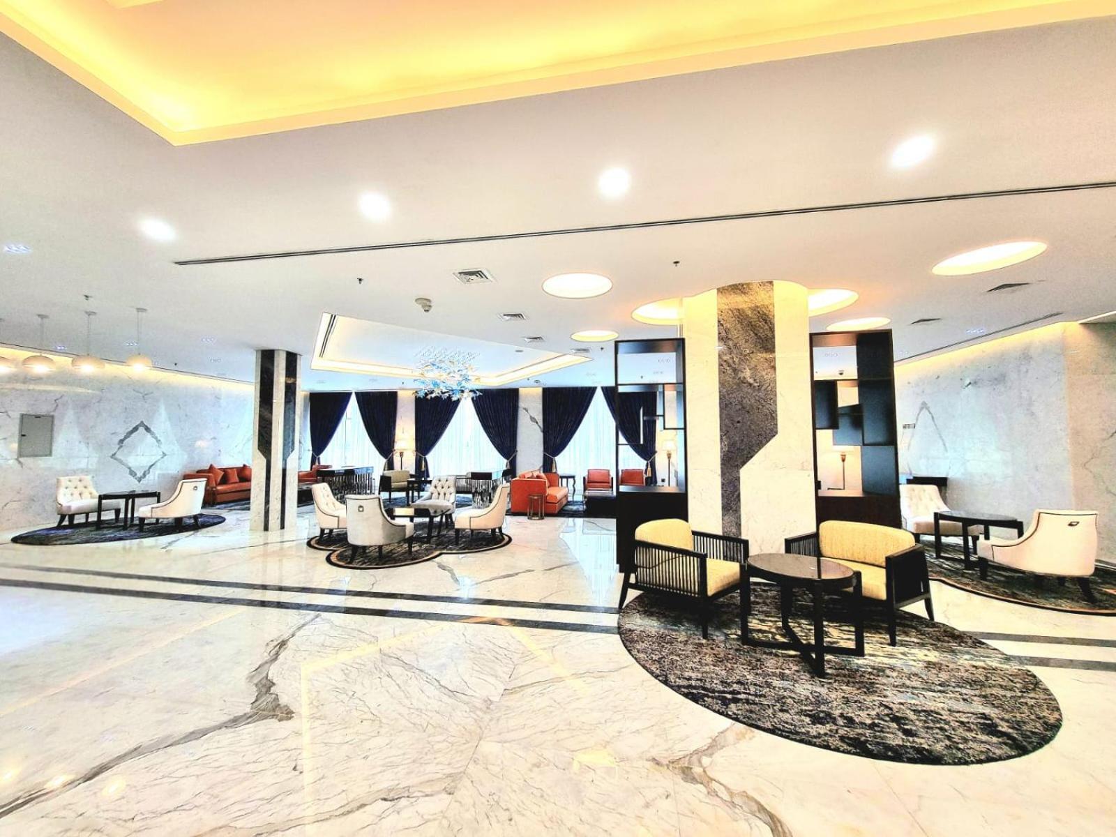 Seven Seas Hotel Dubai Bagian luar foto