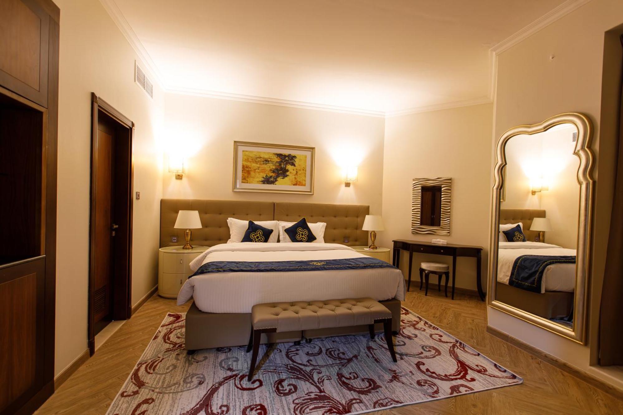 Seven Seas Hotel Dubai Bagian luar foto