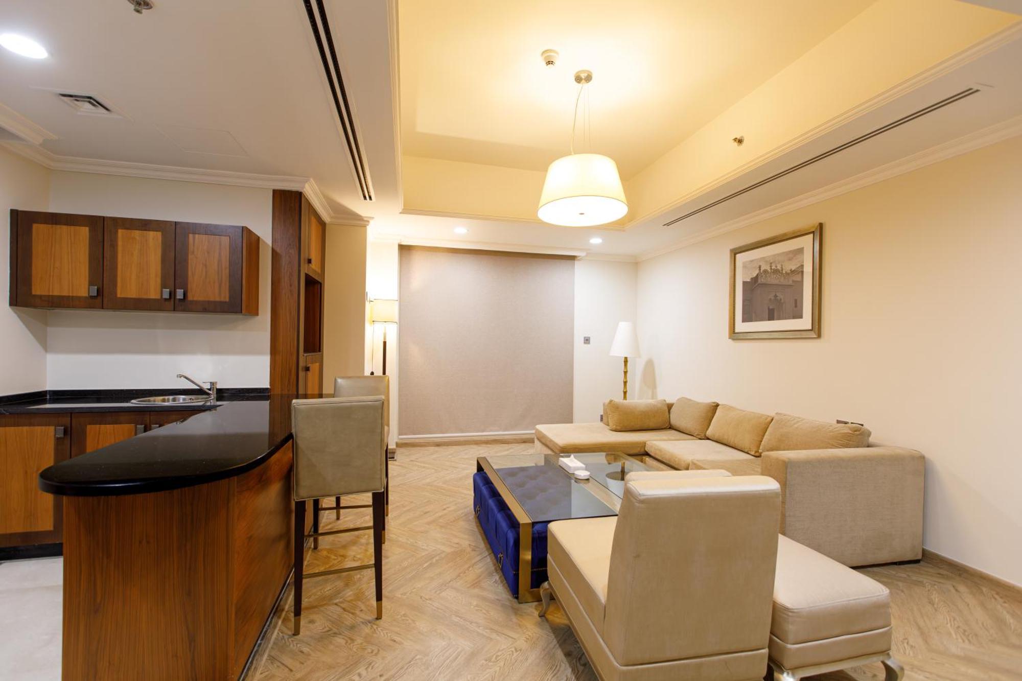 Seven Seas Hotel Dubai Bagian luar foto