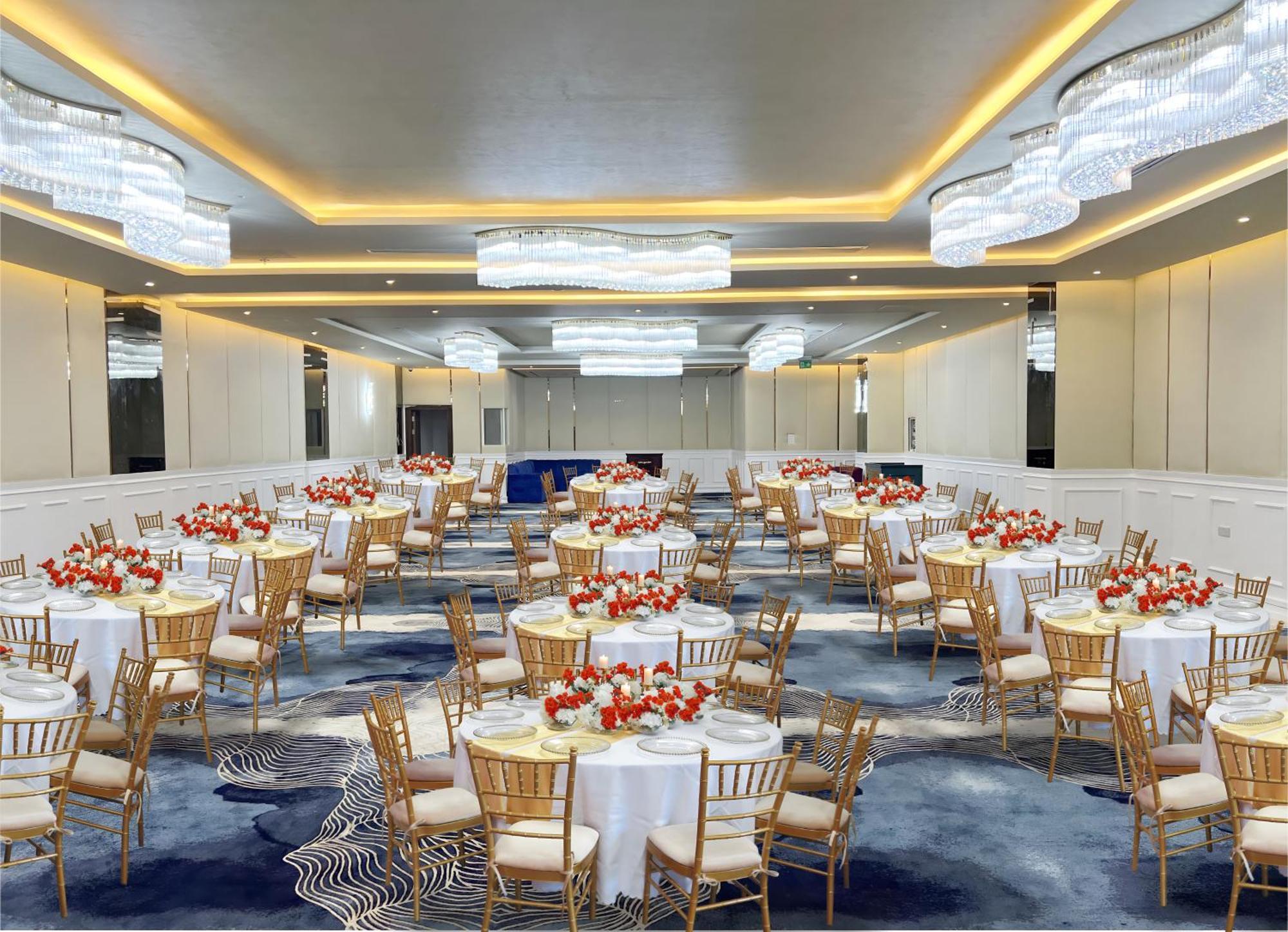 Seven Seas Hotel Dubai Bagian luar foto