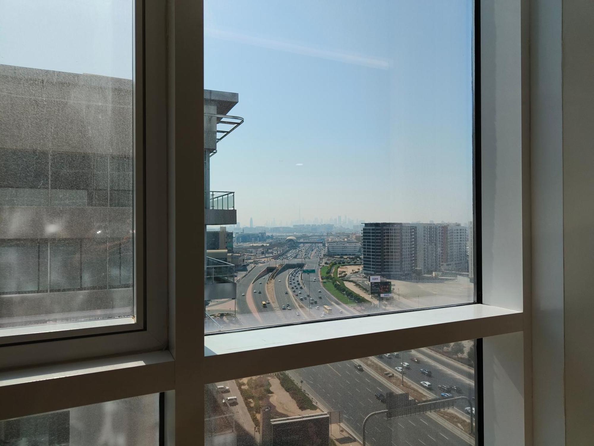 Seven Seas Hotel Dubai Bagian luar foto