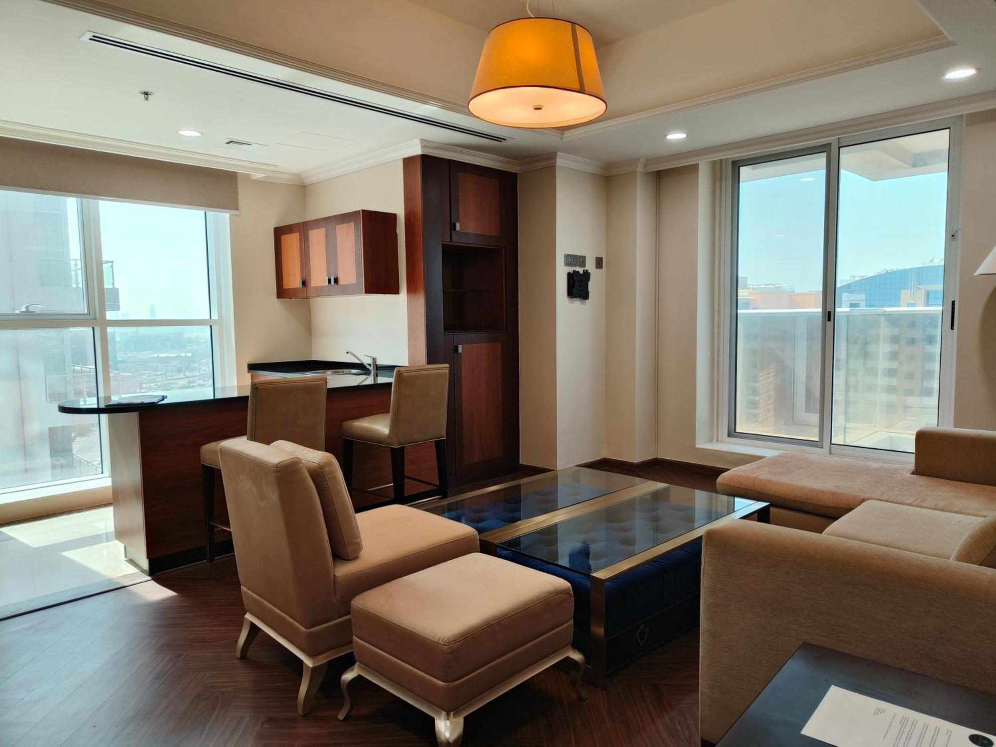 Seven Seas Hotel Dubai Bagian luar foto