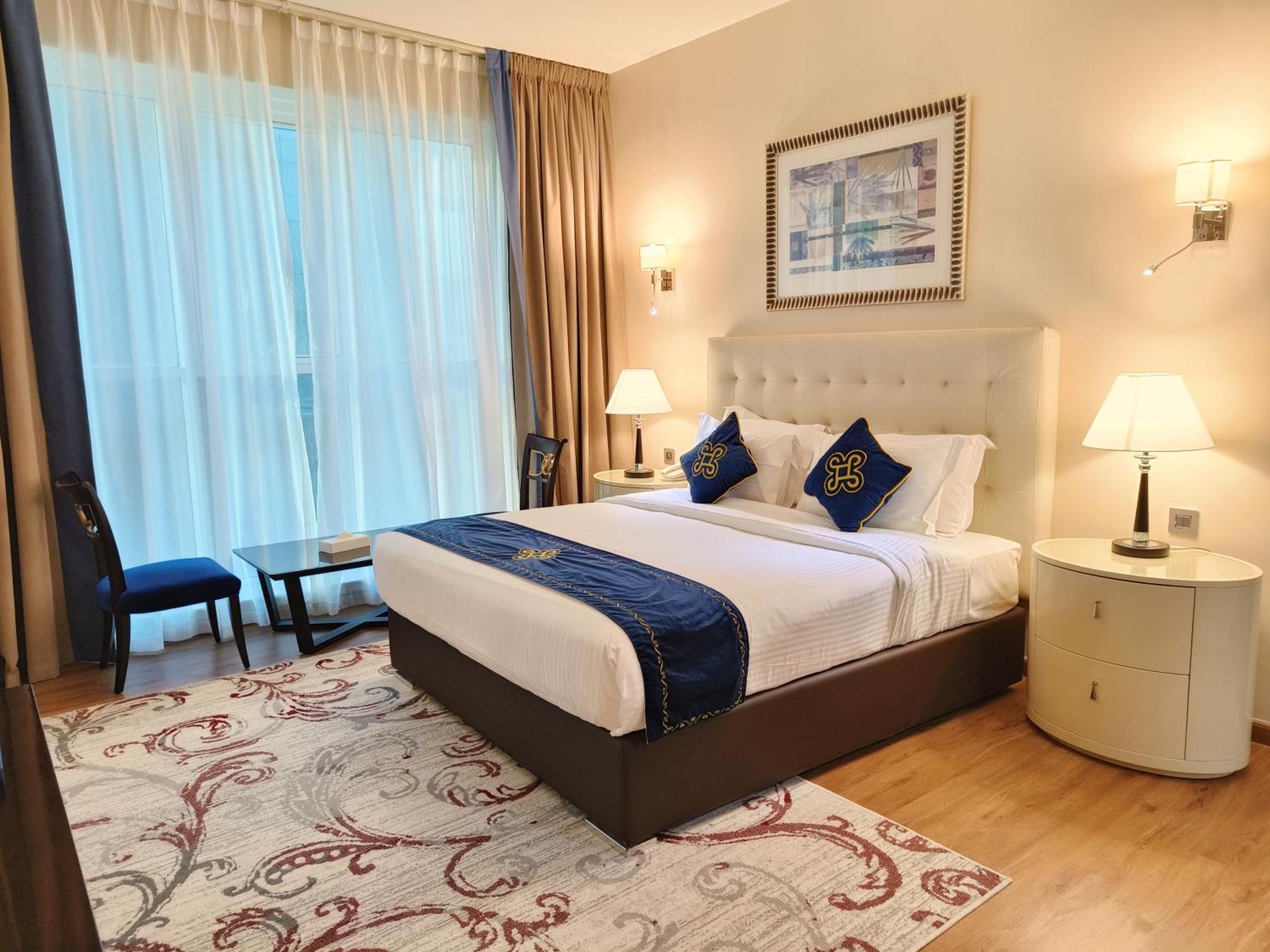Seven Seas Hotel Dubai Bagian luar foto