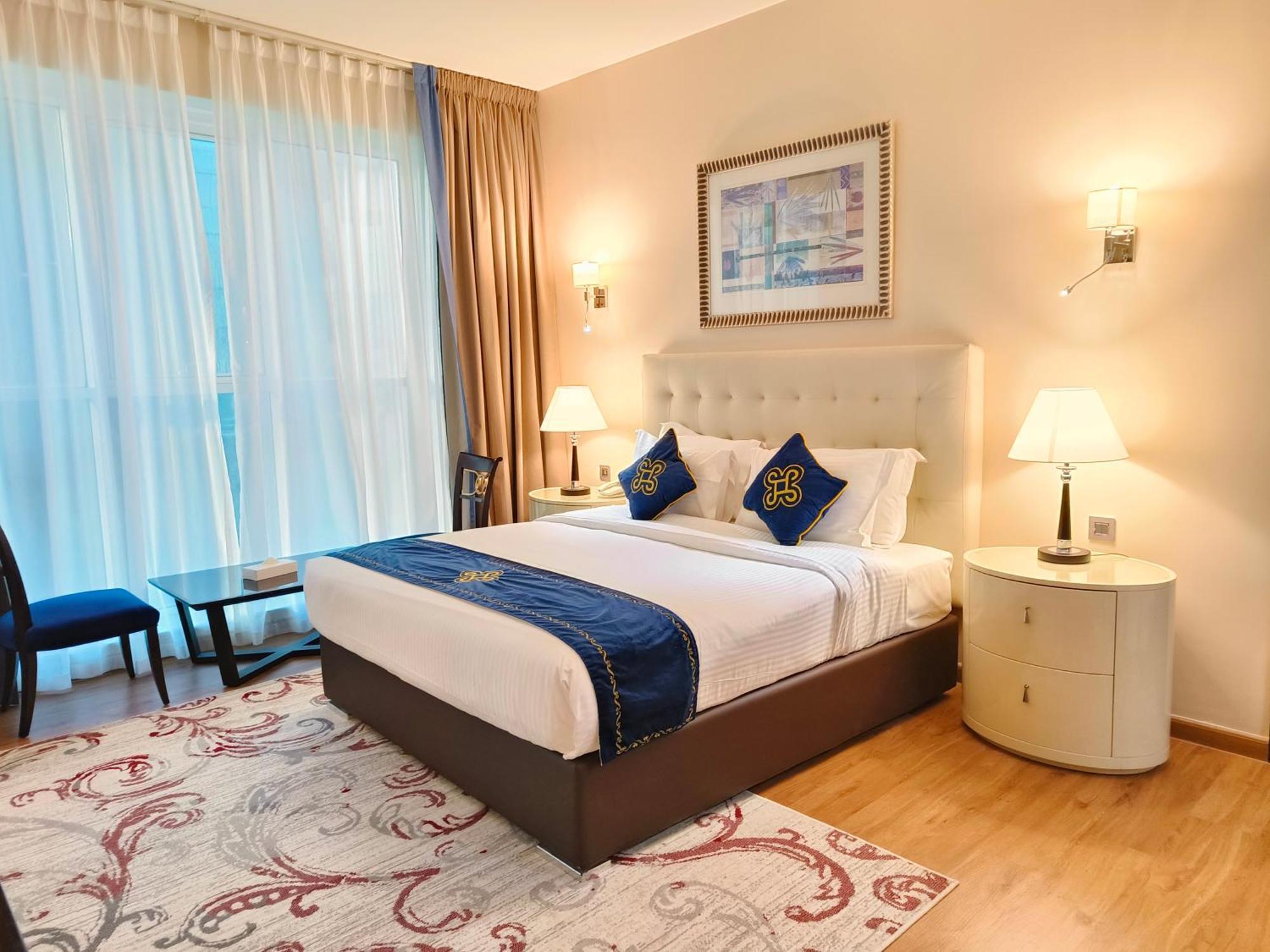 Seven Seas Hotel Dubai Bagian luar foto