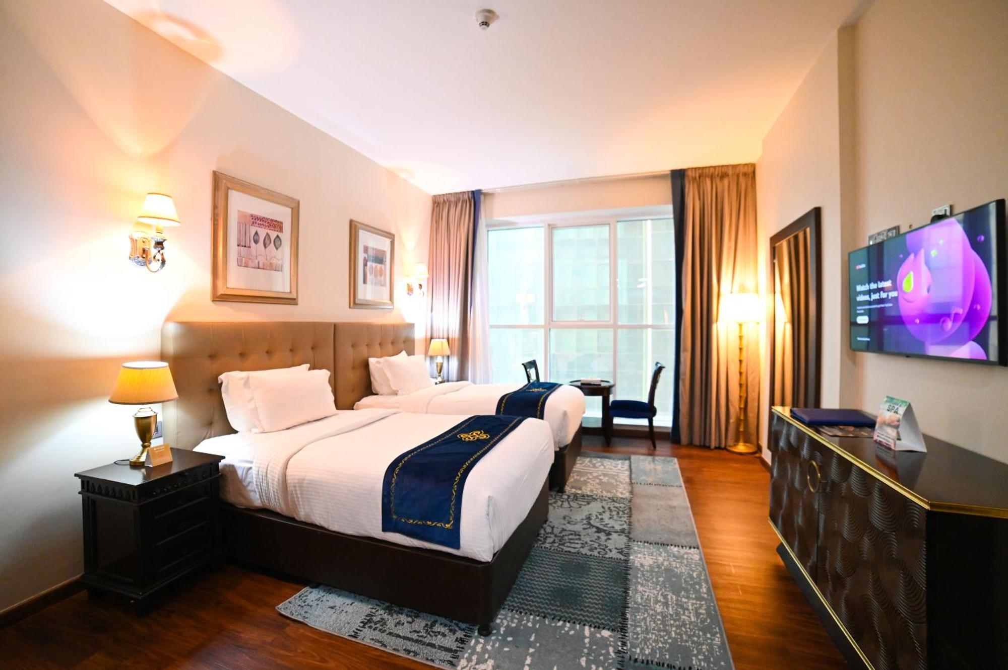 Seven Seas Hotel Dubai Bagian luar foto