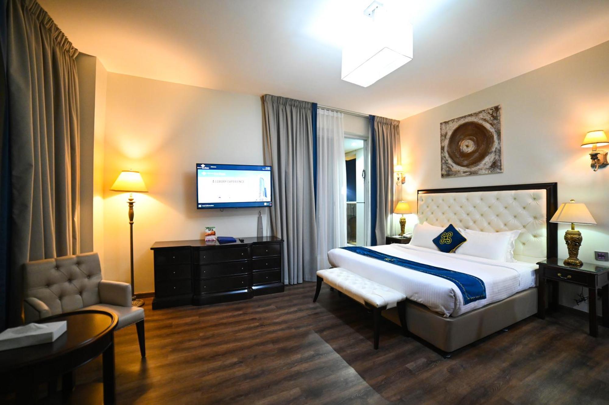 Seven Seas Hotel Dubai Bagian luar foto